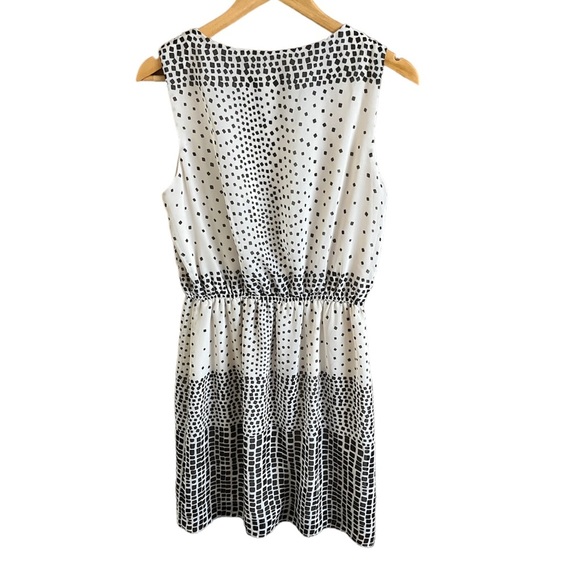 Emma & Michele sleeveless blouson dress White with confetti black squares Easter - Picture 2 of 11